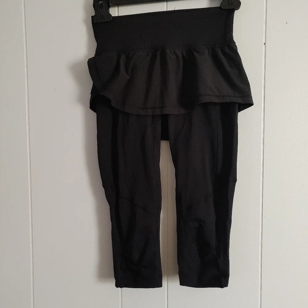 Lululemon Athletica Black Skirted Leggings Size 2